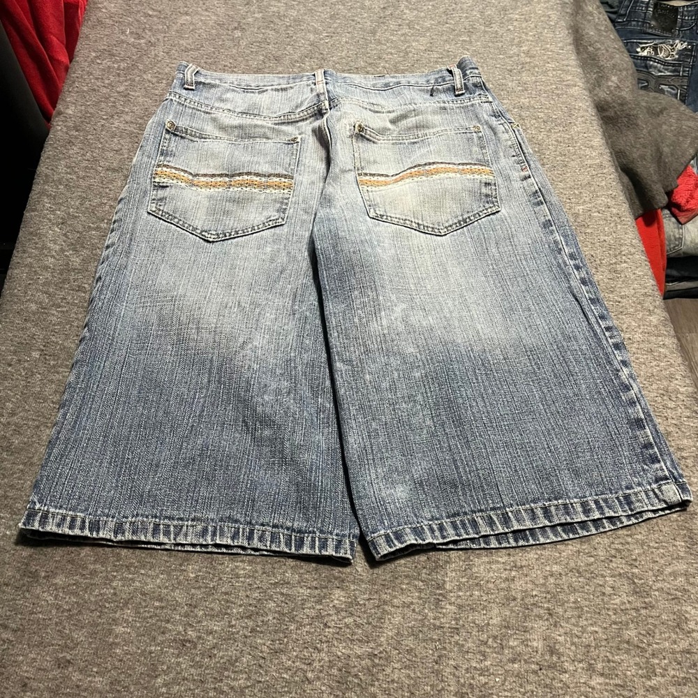 Southpole Mens Baggy Denim Shorts Light Wash Chain Link Embroidered Size 34